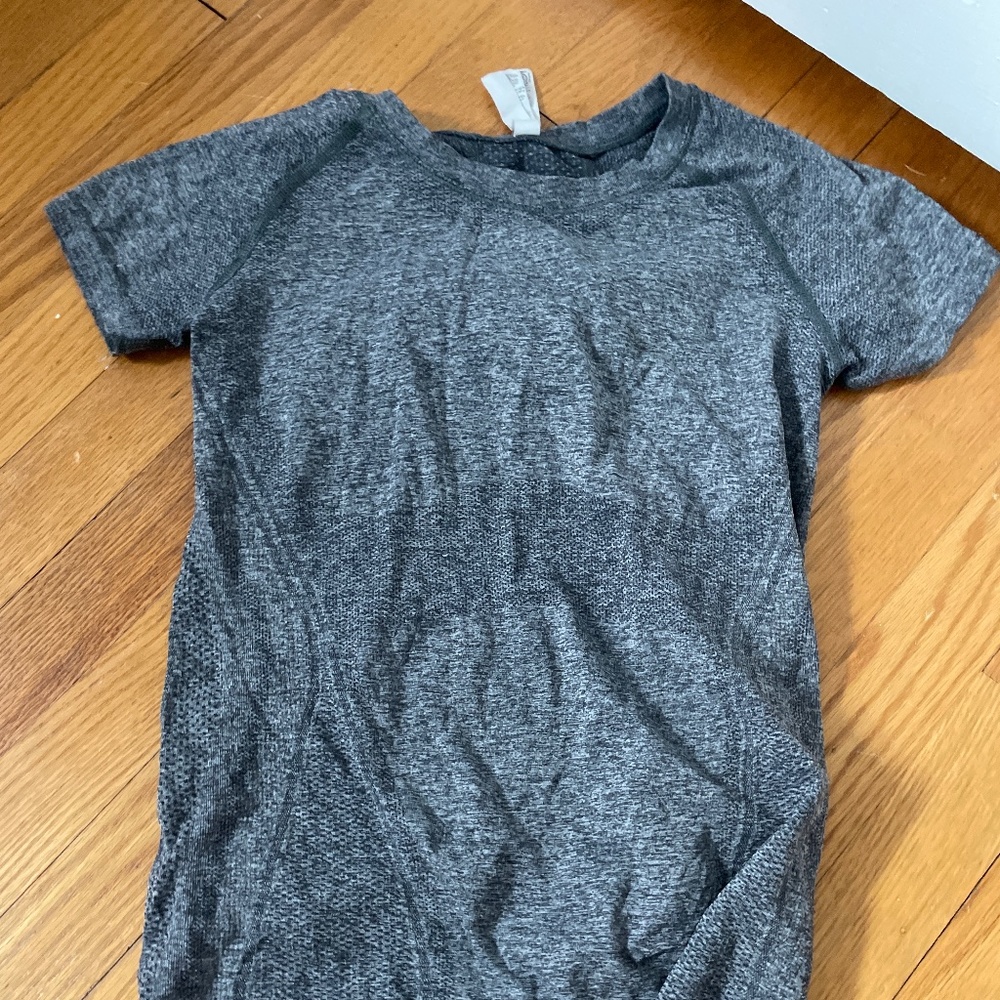 COPY - Athleta gray short sleeve athletic shirt